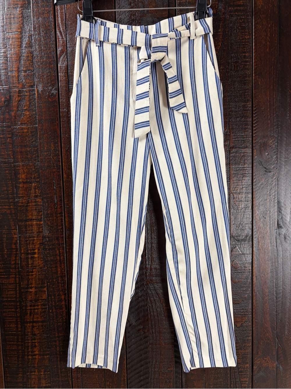 BCBGeneration Blue Striped High-Waist Nautical Ankle Pants 0